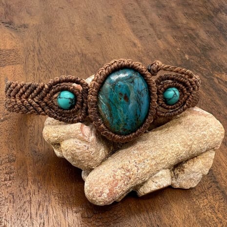 00A074 feature Chysocolla bracelet